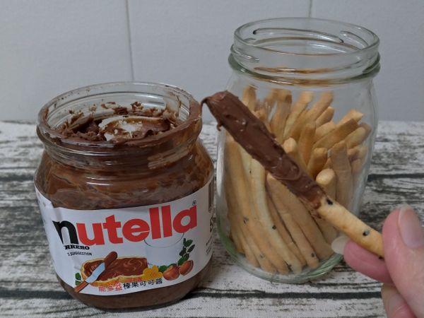 我超愛沾這款巧克力醬吃的！