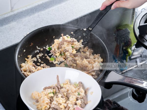 翻炒均勻即可盛盤～