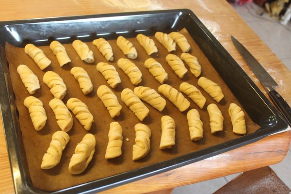 做好後擺入烤盤。