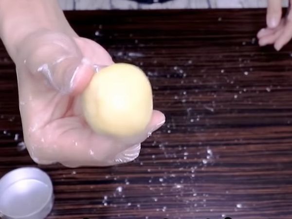 每個稱50公克，揉圓