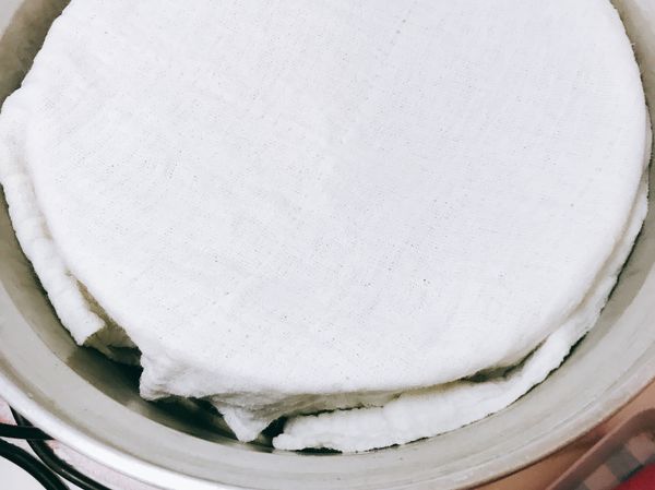 我是放在電鍋不加水用保溫的20分鐘就完成了