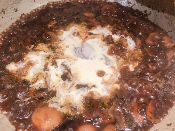 最後再加鮮奶油增加濃郁奶香味