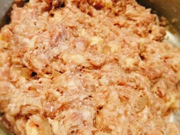 材料全部加在一起拌勻後，放置10分鐘。