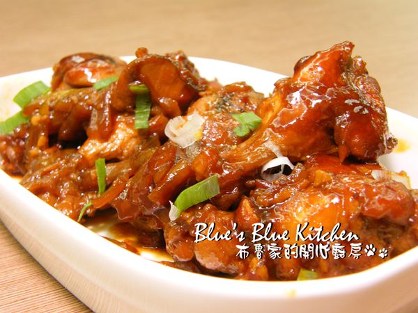 盛盤就大功告成嚕:)) 香甜的醬汁拌飯也是超美味^_^