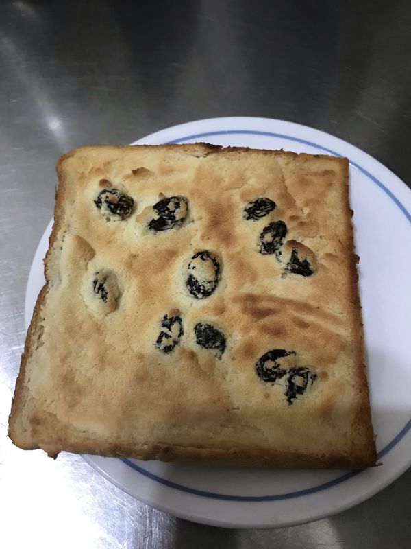 #附上一張抹醬烤好的照片