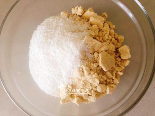 將粉類放入大碗中