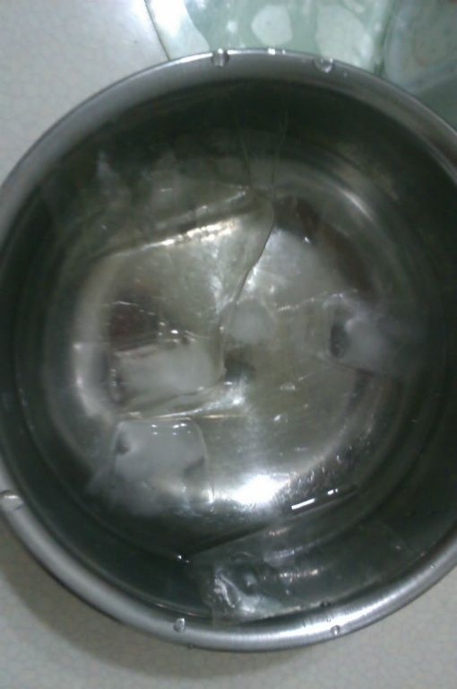 [蛋糕體]吉利丁泡冰水軟化