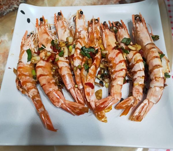 出爐擺盤上菜了！