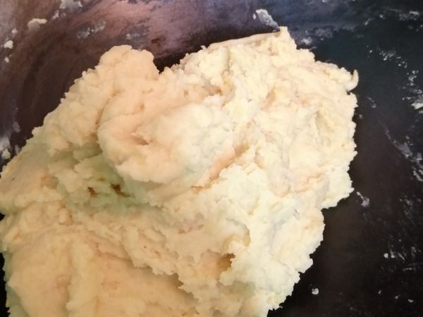 入炒鍋文火炒乾（約10分鐘）