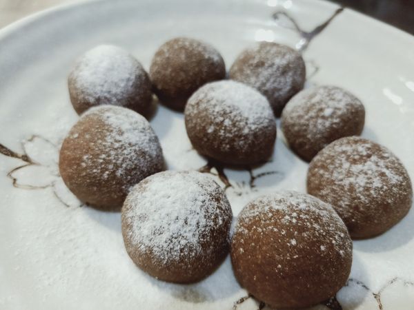 落雪後的可可雪球