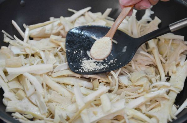 及鮮味炒手拌炒