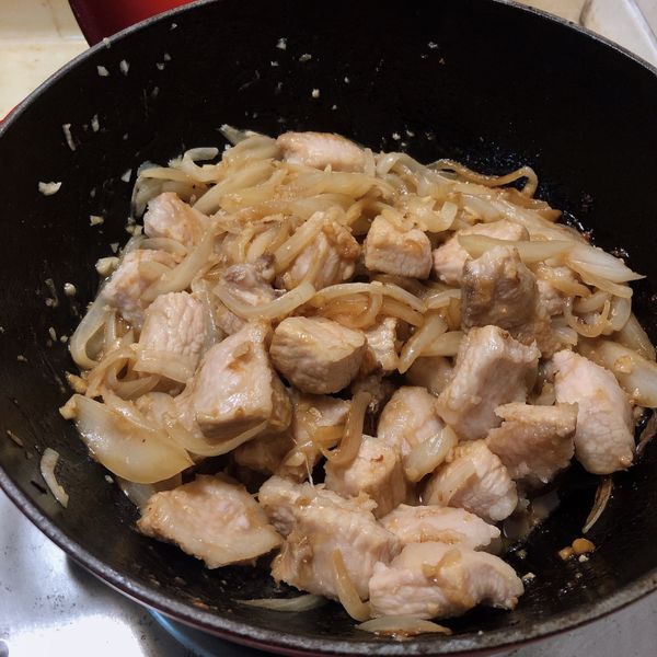 加入米酒、味霖、醬油