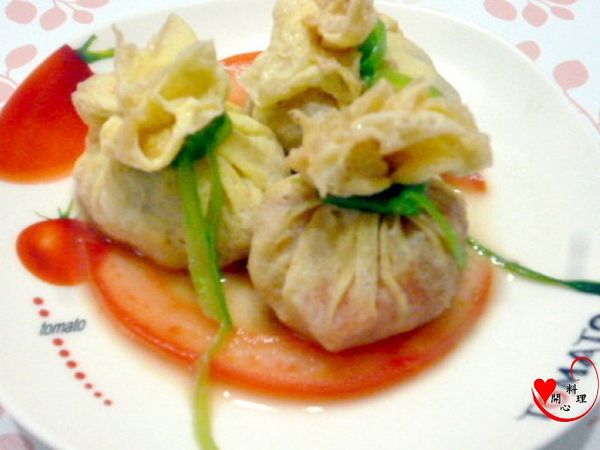 排盤,淋上湯汁完成囉Y(^_^)Y