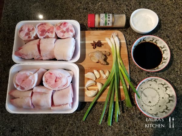 將食材準備好，洗乾淨備用