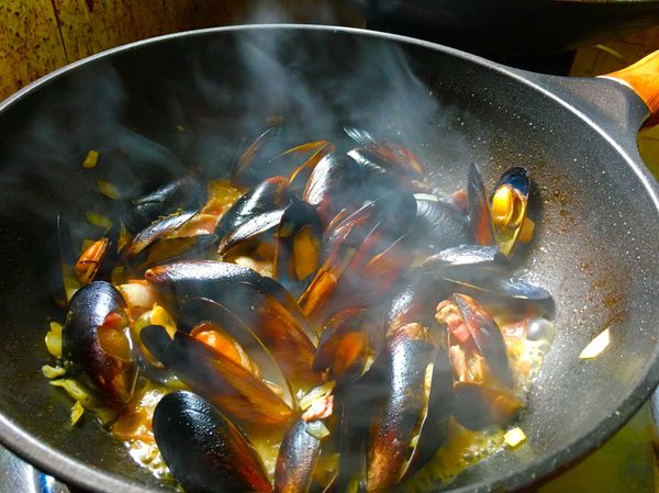 見青口殻已全開，關火。