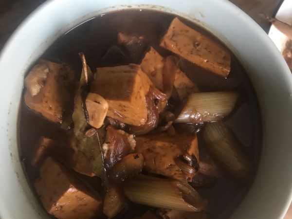 保留适当汤汁，ok了，装碗。