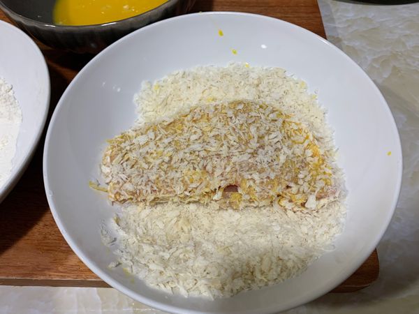 最後沾麵包粉

靜置一下、反潮