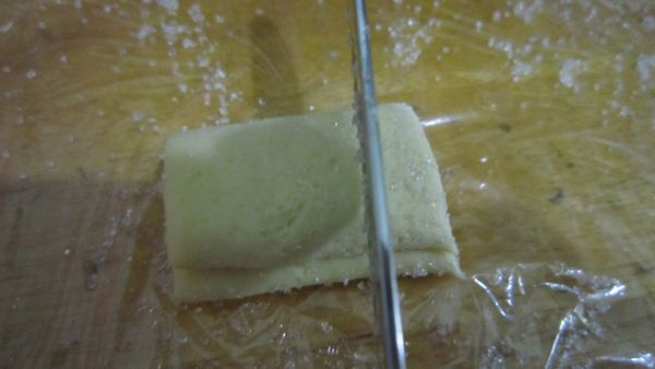 然後切成大約0.4公分厚度