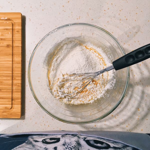 麵粉過篩混進→步驟3