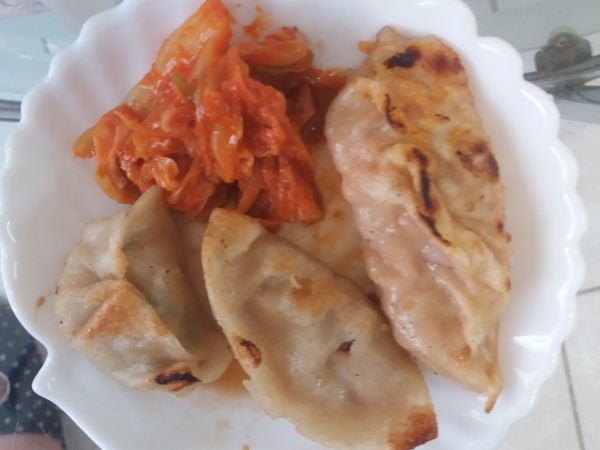 可以再和泡菜一起吃 愛吃泡菜的人真的會很開心😍