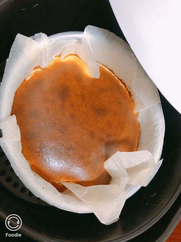 氣炸鍋溫度：180度20分鐘
（可在自行調整）
氣炸鍋取出放涼後
保鮮模封好，放入冰箱（冰8小時以上）