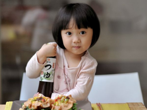 不管是拿來當沾醬、燉煮、煎炒、湯汁、湯底，龜甲萬料亭和露【昆布香菇】可以輕鬆變化出多樣美味料理。