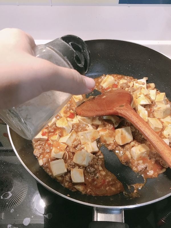 為了增加香味再加點白胡椒