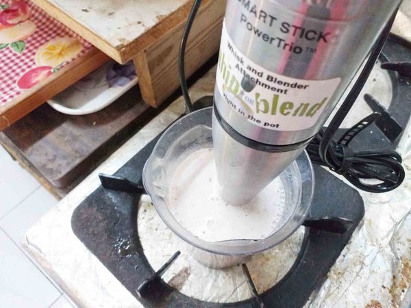 跟豆漿一起打成可可豆漿。