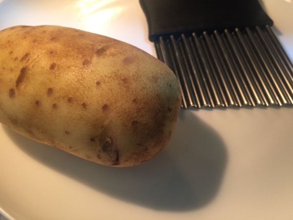 馬鈴薯外皮洗凈