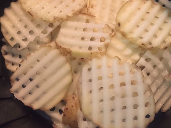 設定180度，一分鐘翻一次，先將表面水烘乾