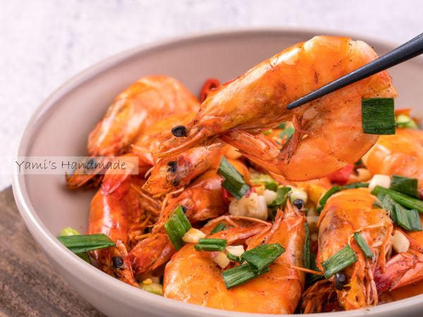 氣炸蒜香椒鹽鹹酥蝦可以上桌囉～快來試試看吧^^