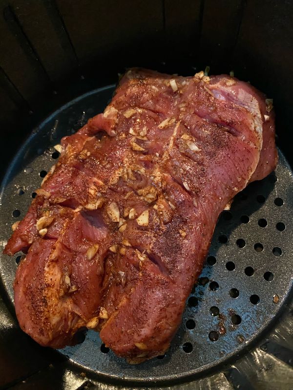 開始烤肉，這塊肉厚，設定180度時間30分鐘