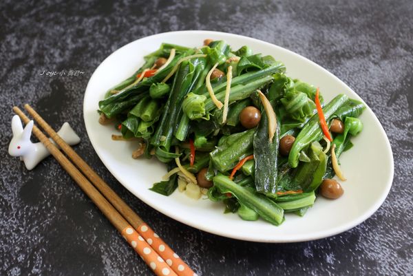 不到10分鐘 快速出菜~~~