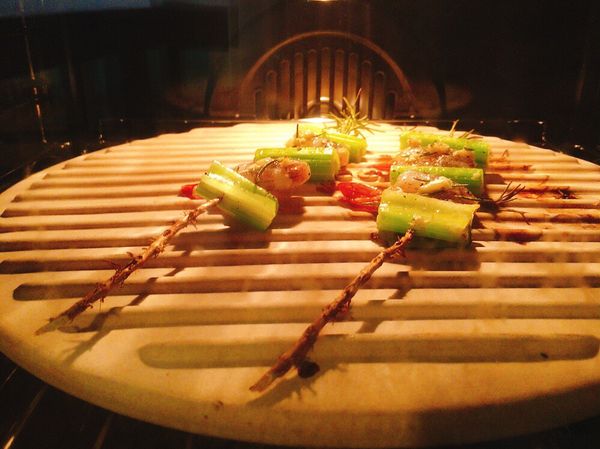 放入烤箱烤約8分鐘（中途翻面）