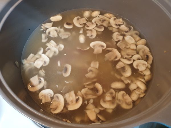 加水
可用冷水或旁邊先煮一鍋水直接加
水量視自己想要的濃稠度