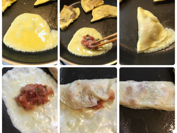 鍋裡放少許油，倒入一大匙蛋液，放上絞肉捲起來，將肉煎熟⋯
爐火要開很小很小，蛋皮才不會很快焦掉，煎個兩三個就會較順手。