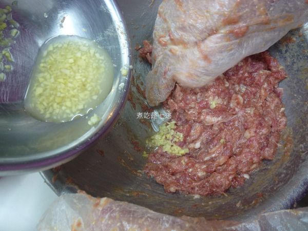 分次加入薑末水