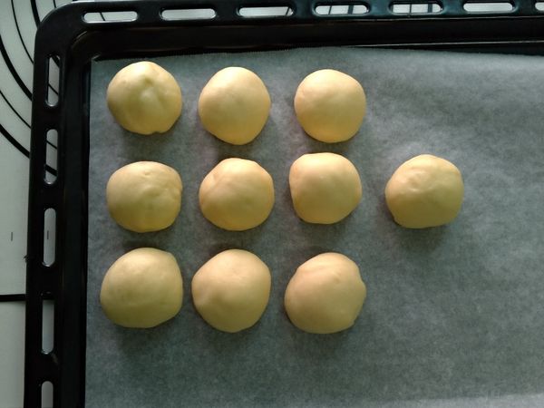 麵糰變二倍大第二次發酵完成