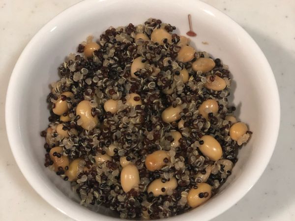 可以直接吃或拌入生菜沙拉食用