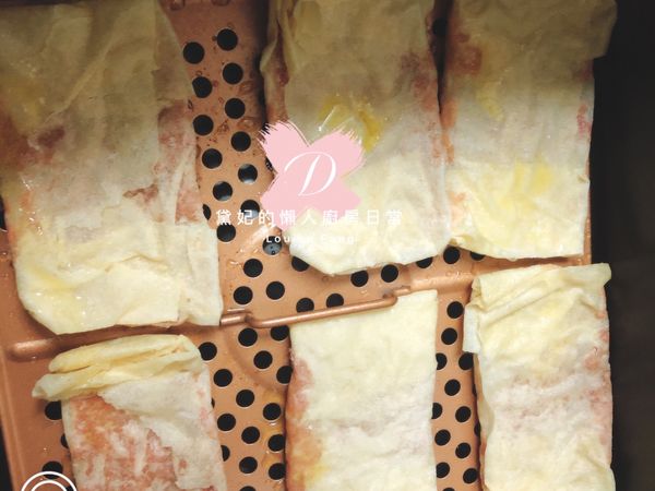 放氣炸鍋，噴點油或刷油，180度10分，翻面噴油，200度7分（時間可自行斟酌增減，看個人的烤溫.喜好）