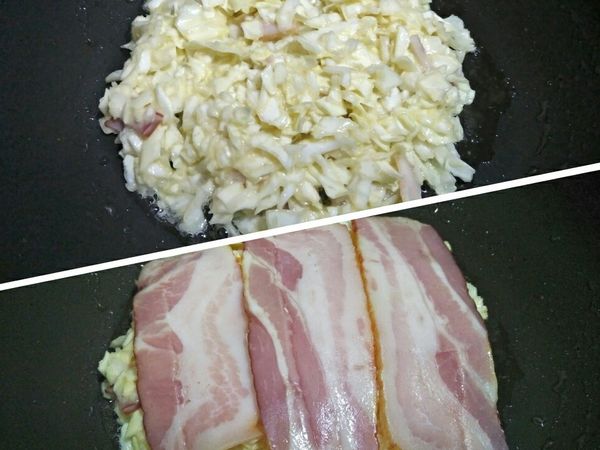 1.平底鍋先倒入少許油，用小火預熱。

2.用湯杓挖取一匙放入鍋中鋪平，如圖。

3.在表面鋪上培根，大約煎5分鐘左右即可翻面。

4.另一面也煎5分鐘，再取出放入盤中。