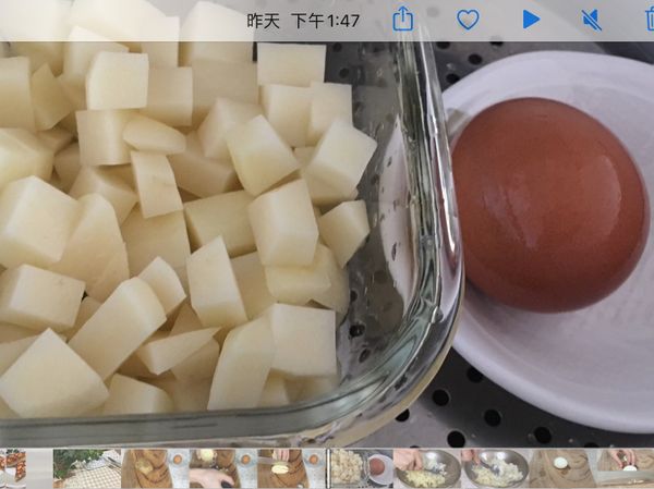 電鍋外鍋放入1.5杯水 （約蒸20分鐘）