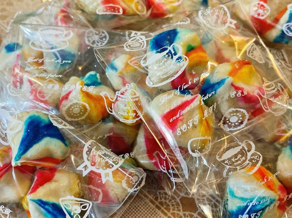 出爐後
分裝成袋
就可以送給親朋好友一起享用囉～