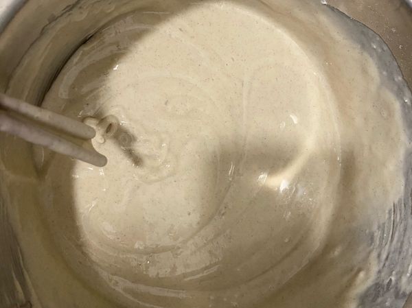 拌勻後就放置10分鐘
讓膨脹劑發揮作用