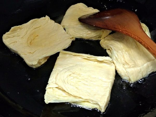 豆皮熱油鍋煎