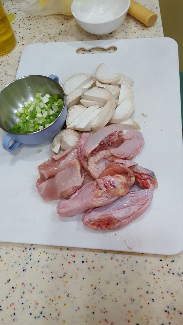 杏鮑菇跟肉類都可以依照自己的喜好