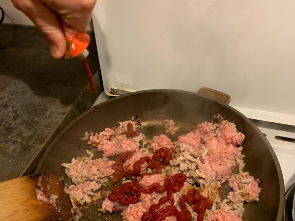 加入濃縮番茄醬