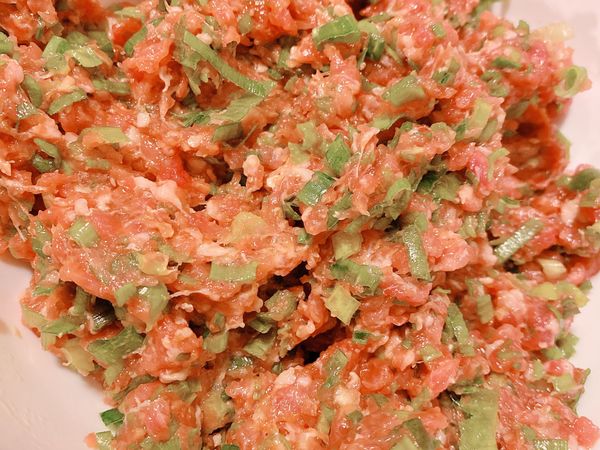 肉要稍微馬殺雞一下