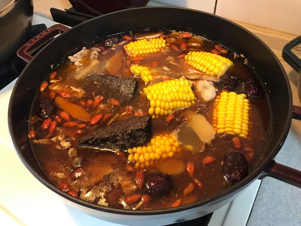 起鍋前加入枸杞，熄火！（可視喜好加入鹽調味）