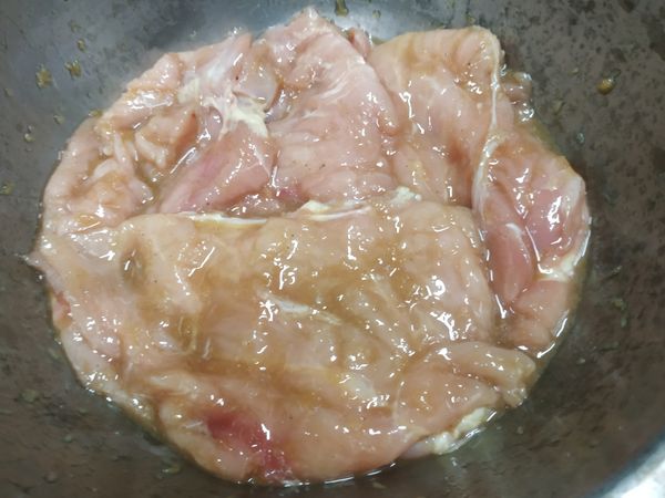 醃漬三小時或冷藏隔夜